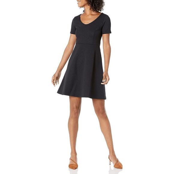 🖤 Short Sleeve Textured Bateau Fit and Flare Little Black Dress SIZE 4 NEW - Picture 6 of 16